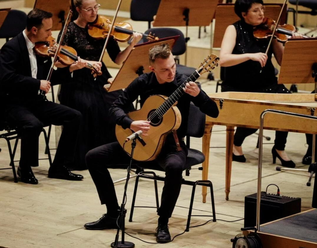 Lekcje gry na gitarze klasycznej i serwis lutniczy